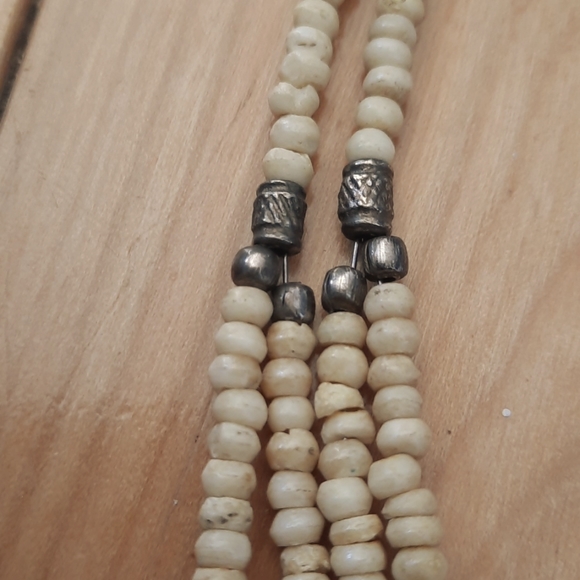 DELICATE VINTAGE BONE NECKLACE - Picture 4 of 6